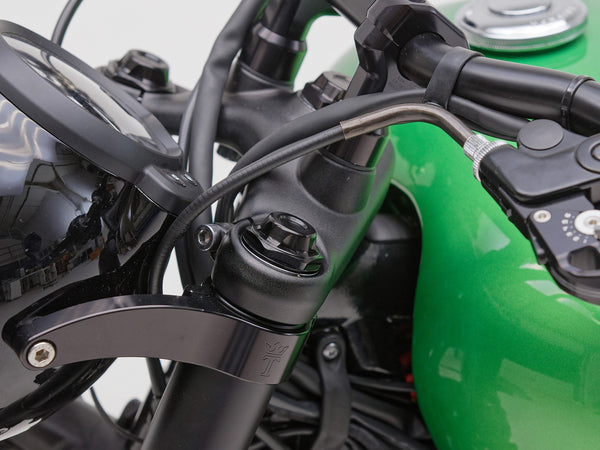 Triumph Bonneville Bobber - Fork stem cover