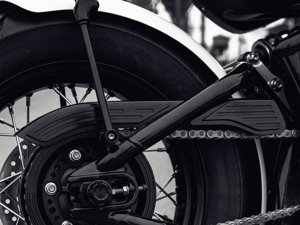 Triumph Bonneville Bobber - Cover chain guard