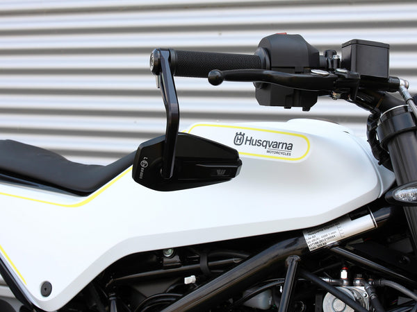 Triumph Bonneville Bobber - Bar end mirror | Model-based