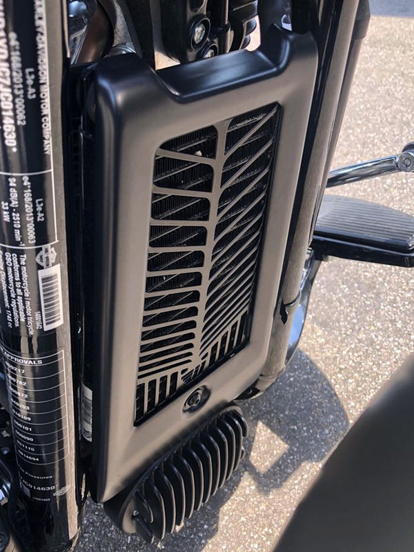 Harley Davidson Softail - Cover protection grid oil cooler