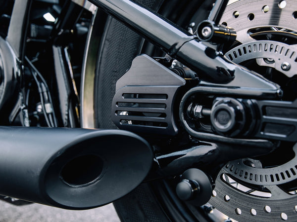 Triumph Bonneville Bobber - Cover rear motorbike brake caliper